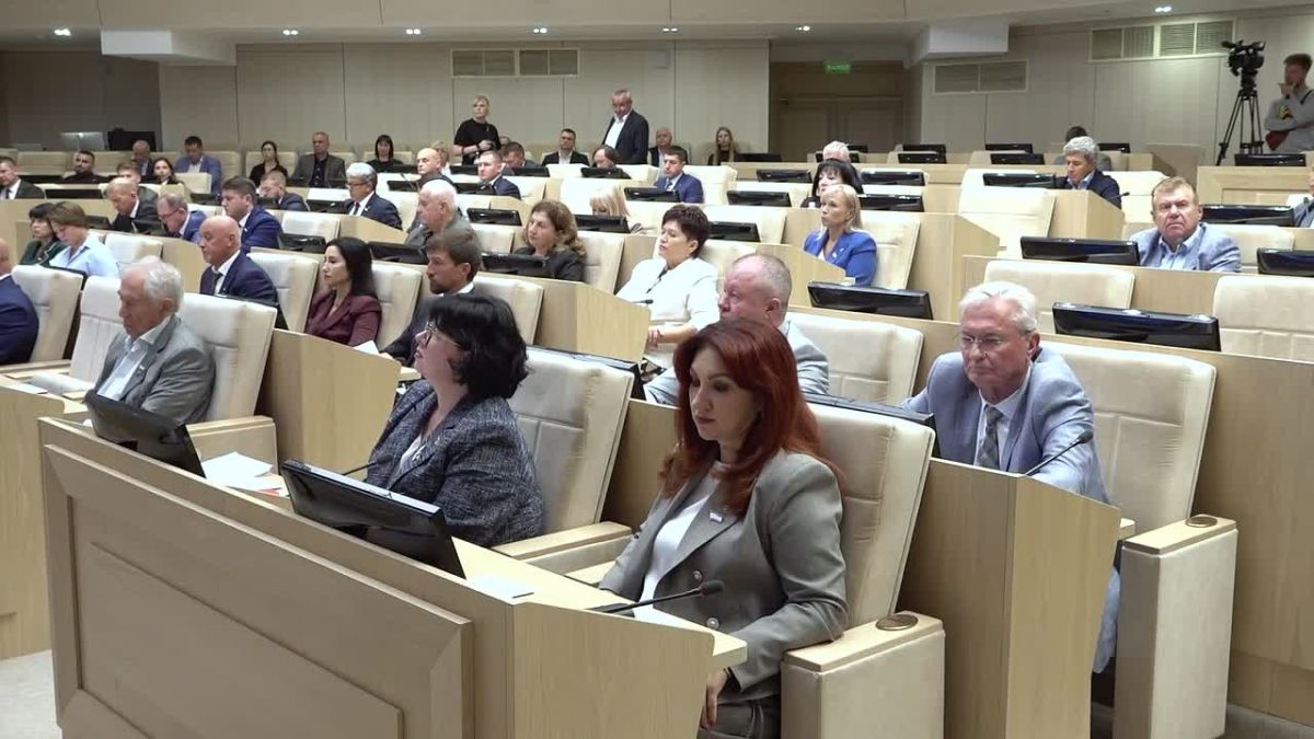 В Госсовете РК состоялось первое заседание пятой сессии