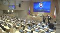 В рамках первого заседания пятой сессии Государственного Совета Республики Крым Председатель крымского парламента Владимир Андреевич Константинов совместно с Главой Республики Сергеем Валерьевичем Аксёновым вручили...