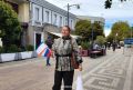 В центре Симферополя прошла акция ко Дню флага и герба Республики Крым