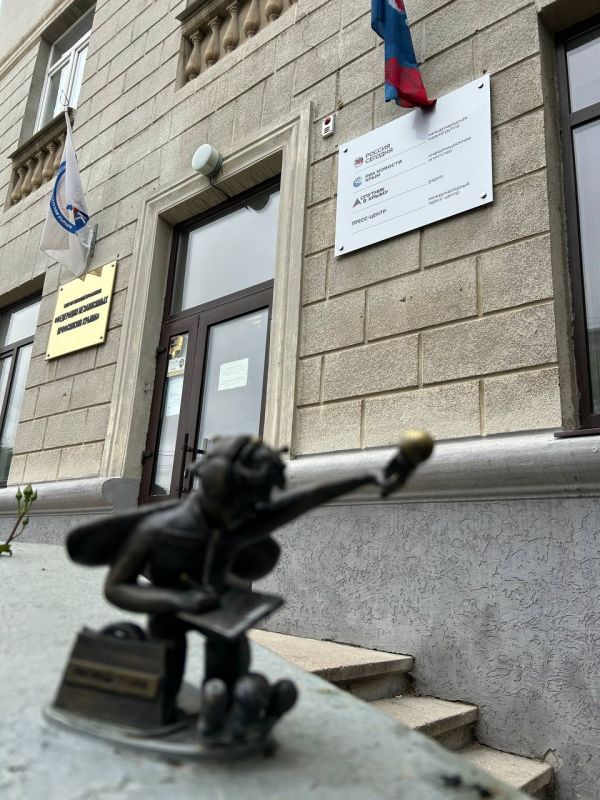 Ждем вас в эфире!. Как всегда стартуем в 7.00! Сегодня в эфире радио "Спутник в Крыму" обсудим: что произошло в стране и в мире за прошедшие сутки как в России планируют изменить подход к переработке вторсырья в Крыму...