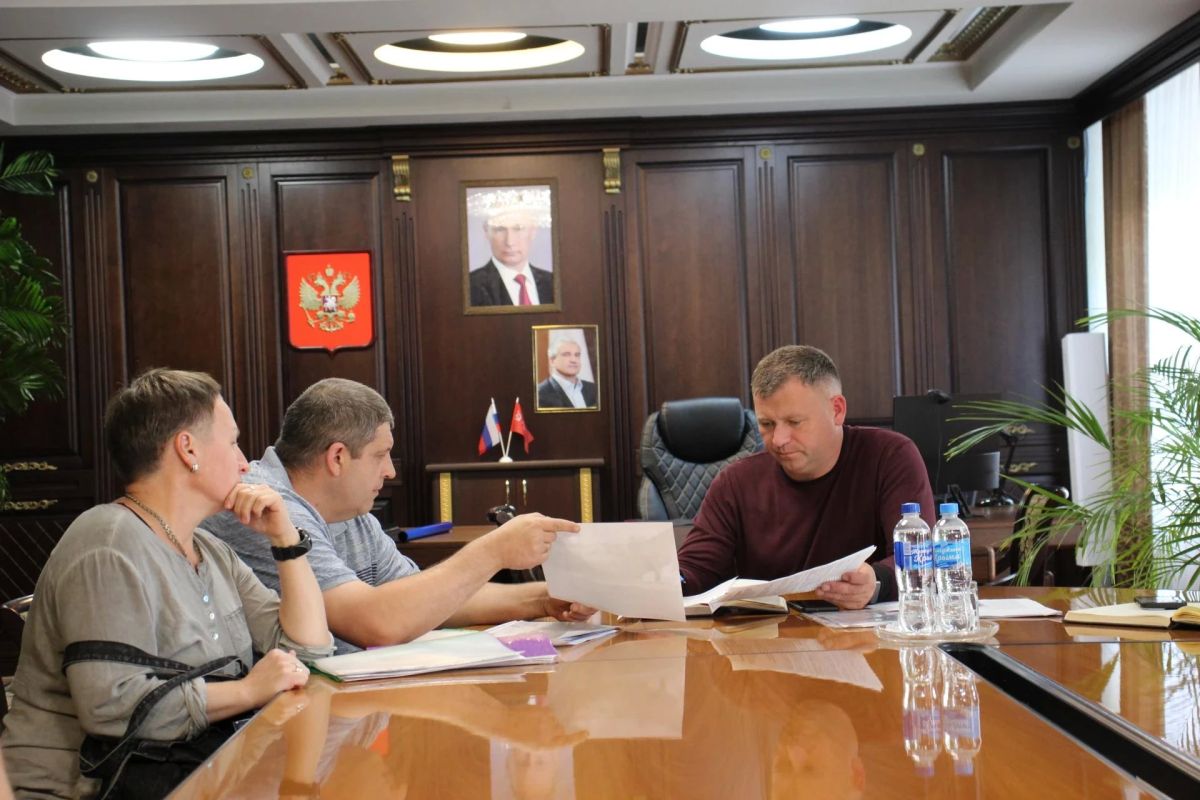 Игорь Крутьков: Провел прием граждан по личным вопросам, в ходе которого обратились 10 керчан Игорь Крутьков: Провел прием граждан по личным вопросам, в ходе которого обратились 10 керчан