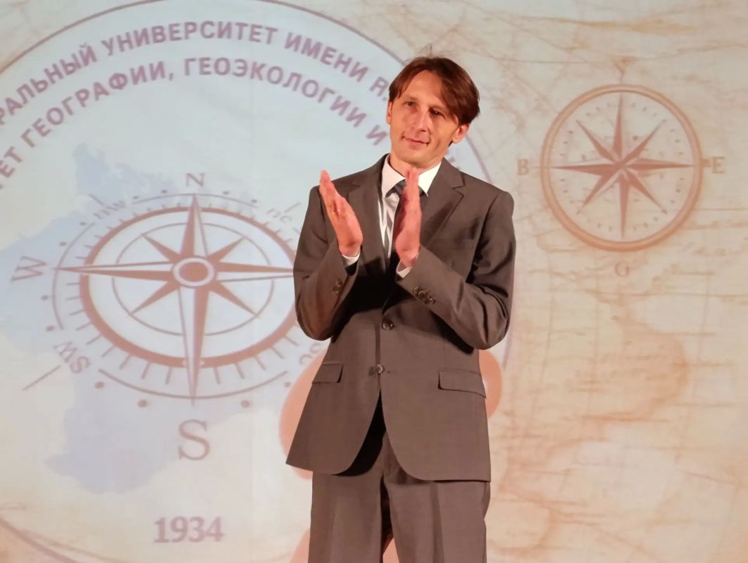 Символично, что в преддверии Всемирного Дня туризма, профильная кафедра туризма географического факультета Крымского федерального университета им. В.И. Вернадского отмечает свой юбилей Символично, что в преддверии Всемирного Дня туризма, профильная кафедра туризма географического факультета Крымского федерального университета им. В.И. Вернадского отмечает свой юбилей