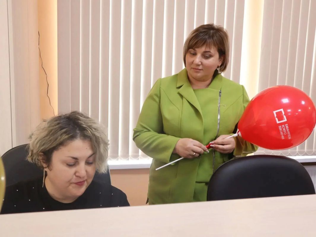 Сегодня торжественно открыли современную модельную библиотеку в селе Завет-Ленинский Сегодня торжественно открыли современную модельную библиотеку в селе Завет-Ленинский