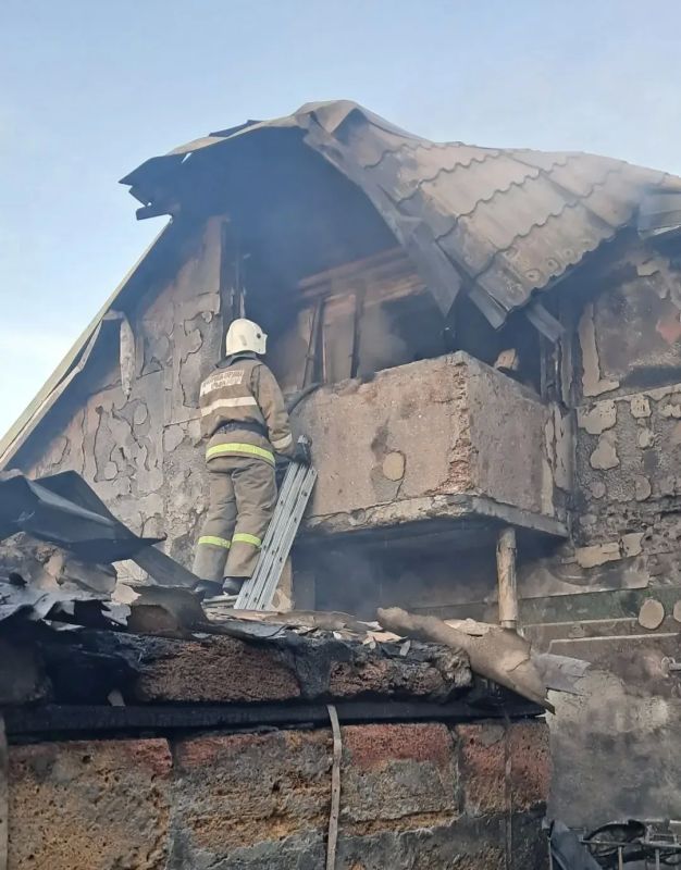 В Красногвардейском районе ликвидировали пожар в частном доме В Красногвардейском районе ликвидировали пожар в частном доме
