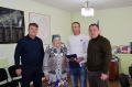 Денис Олейник: Сегодня в администрации района совместно с заместителем Председателя Государственного Совета Республики Крым Айдером Типпа вручили ключи от новой квартиры в посёлке Раздольное нашему молодому земляку из числа...