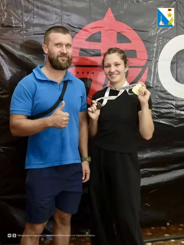 Севастопольские пауэрлифтеры взяли золото чемпионата и первенства Азии Севастопольские пауэрлифтеры взяли золото чемпионата и первенства Азии