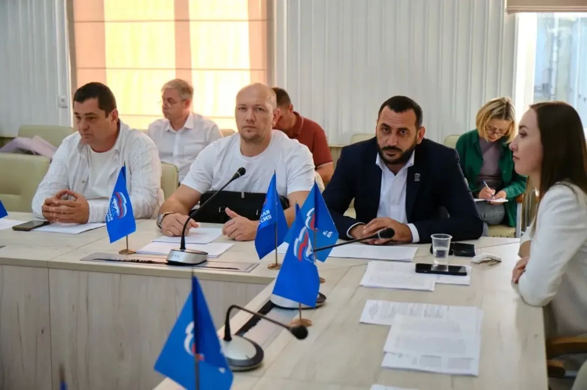 После ухода в отставку Янины Петровны Павленко временно исполняю полномочия главы администрации города Ялты После ухода в отставку Янины Петровны Павленко временно исполняю полномочия главы администрации города Ялты