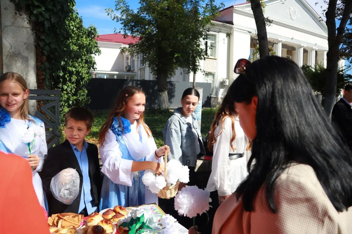 В Крыму проходят мероприятия в рамках благотворительной акции «Белый цветок» В Крыму проходят мероприятия в рамках благотворительной акции «Белый цветок»
