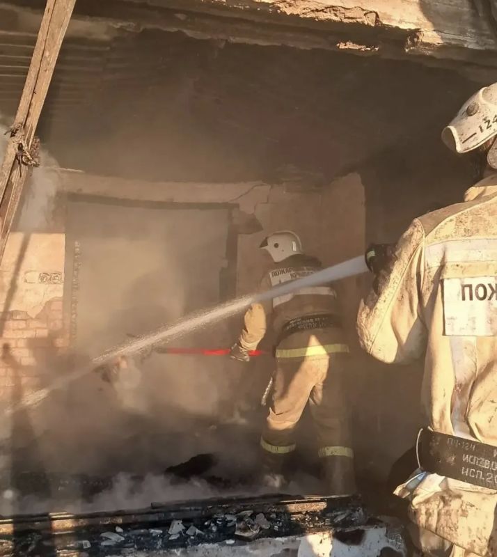 В Красногвардейском районе ликвидировали пожар в частном доме