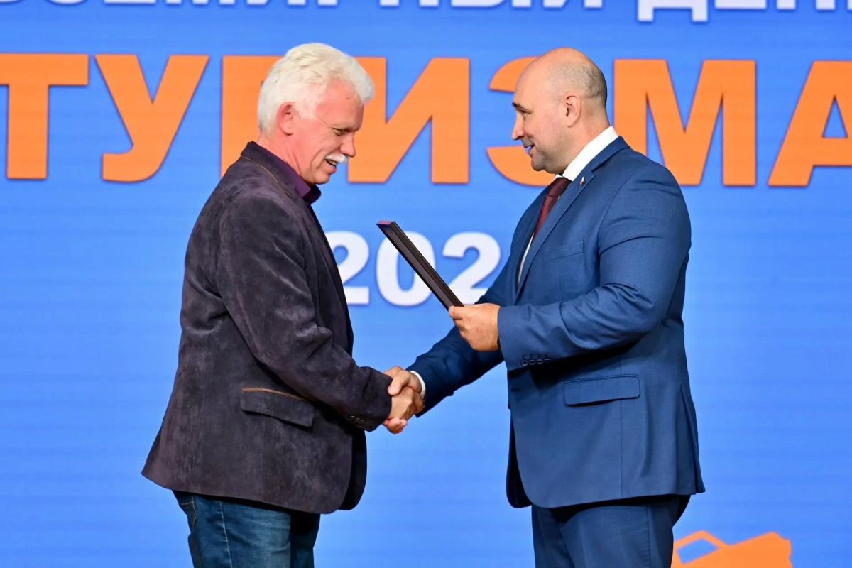 Владимир Немцев: В преддверии Всемирного дня туризма поздравил работников и ветеранов туристической отрасли нашего города Владимир Немцев: В преддверии Всемирного дня туризма поздравил работников и ветеранов туристической отрасли нашего города
