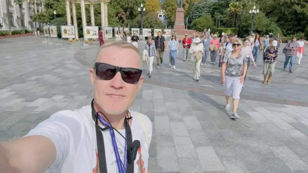С 25 по 27 сентября в курортных городах и посёлках Крыма состоялись бесплатные экскурсии, приуроченные к празднованию Всемирного дня туризма С 25 по 27 сентября в курортных городах и посёлках Крыма состоялись бесплатные экскурсии, приуроченные к празднованию Всемирного дня туризма