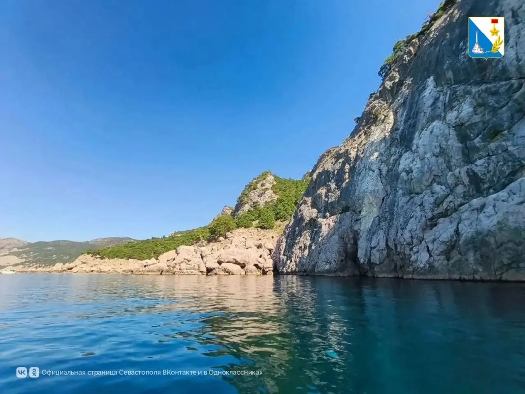 Побережье Севастополя обследовали с воды Побережье Севастополя обследовали с воды