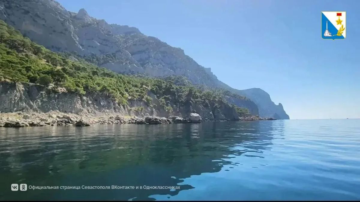 Побережье Севастополя обследовали с воды Побережье Севастополя обследовали с воды