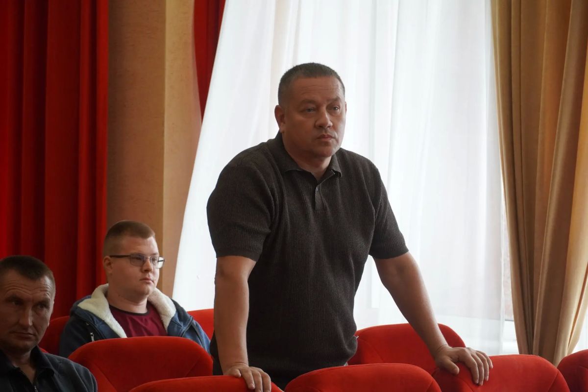 В администрации Керчи прошло аппаратное совещание под руководством исполняющего обязанности главы администрации Игоря Крутькова В администрации Керчи прошло аппаратное совещание под руководством исполняющего обязанности главы администрации Игоря Крутькова