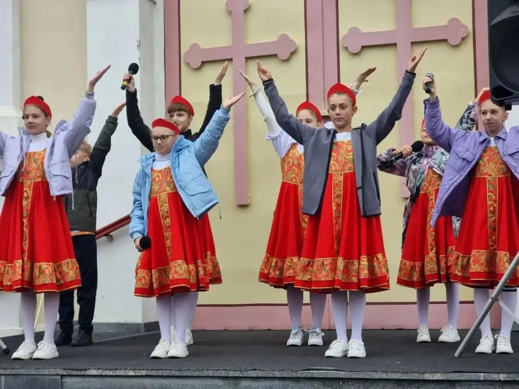 «Белый цветок»: в Крыму прошли благотворительные мероприятия «Белый цветок»: в Крыму прошли благотворительные мероприятия