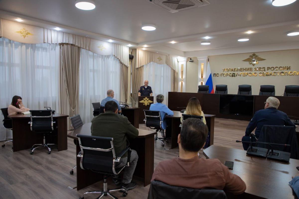 В Управлении МВД России по городу Севастополю прошло плановое заседание Общественного совета В Управлении МВД России по городу Севастополю прошло плановое заседание Общественного совета