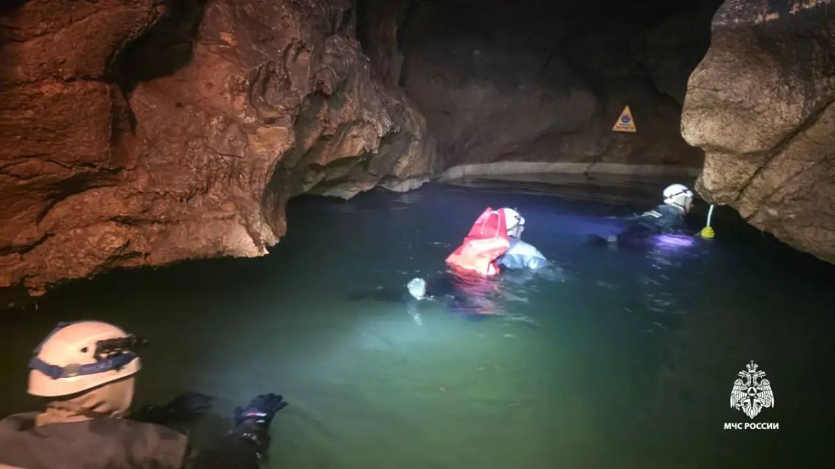 В Крыму спасатели нашли обвал в Красных пещерах, где пропали четверо туристов