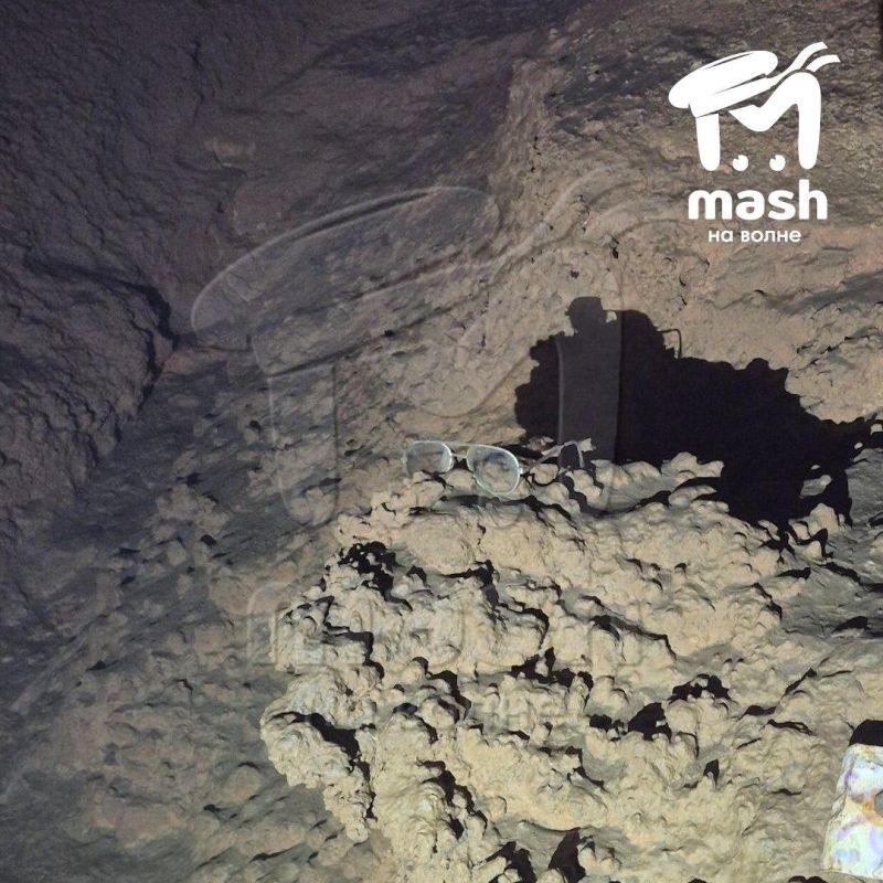Mash на волне достал фото с приключениями спелеологов-любителей в пещере Mash на волне достал фото с приключениями спелеологов-любителей в пещере