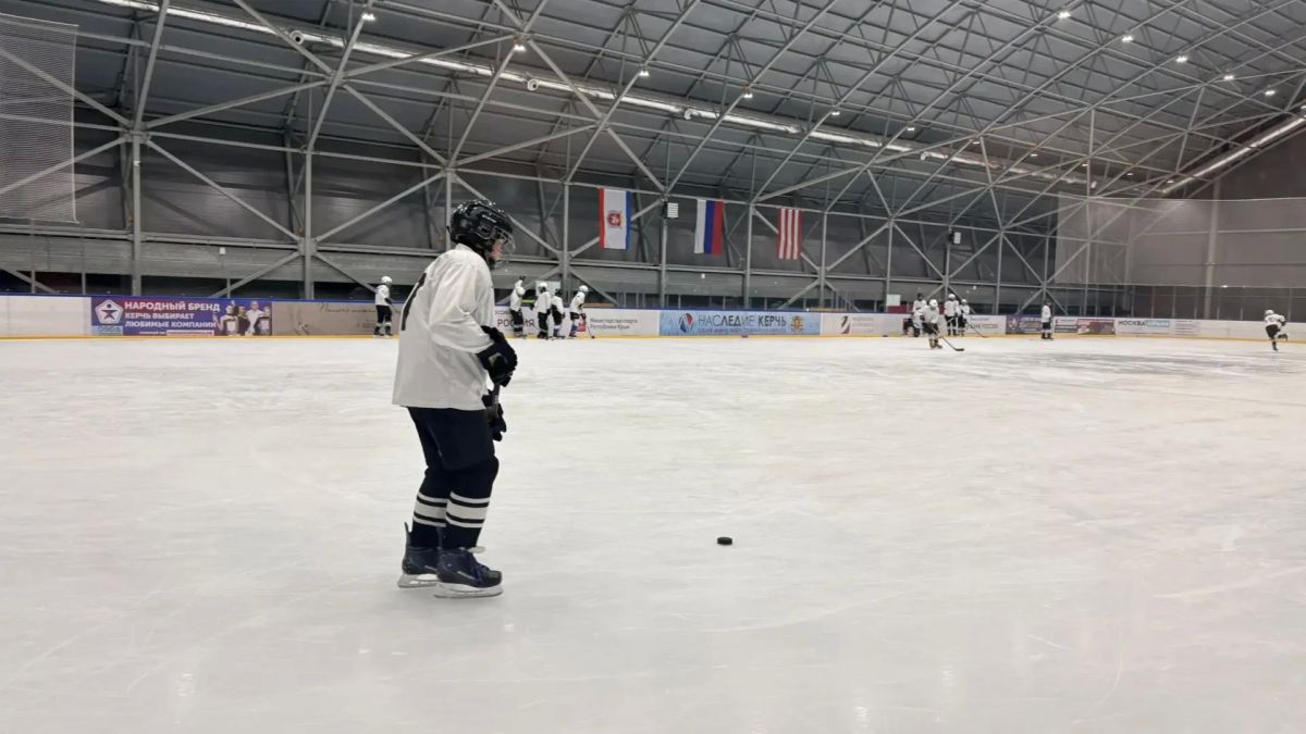 Игорь Крутьков: С рабочим визитом в Керчи пребывают заместитель Председателя Совета министров Республики Крым Анушаван Агаджанян и министр спорта Крыма Ольга Торубарова Игорь Крутьков: С рабочим визитом в Керчи пребывают заместитель Председателя Совета министров Республики Крым Анушаван Агаджанян и министр спорта Крыма Ольга Торубарова