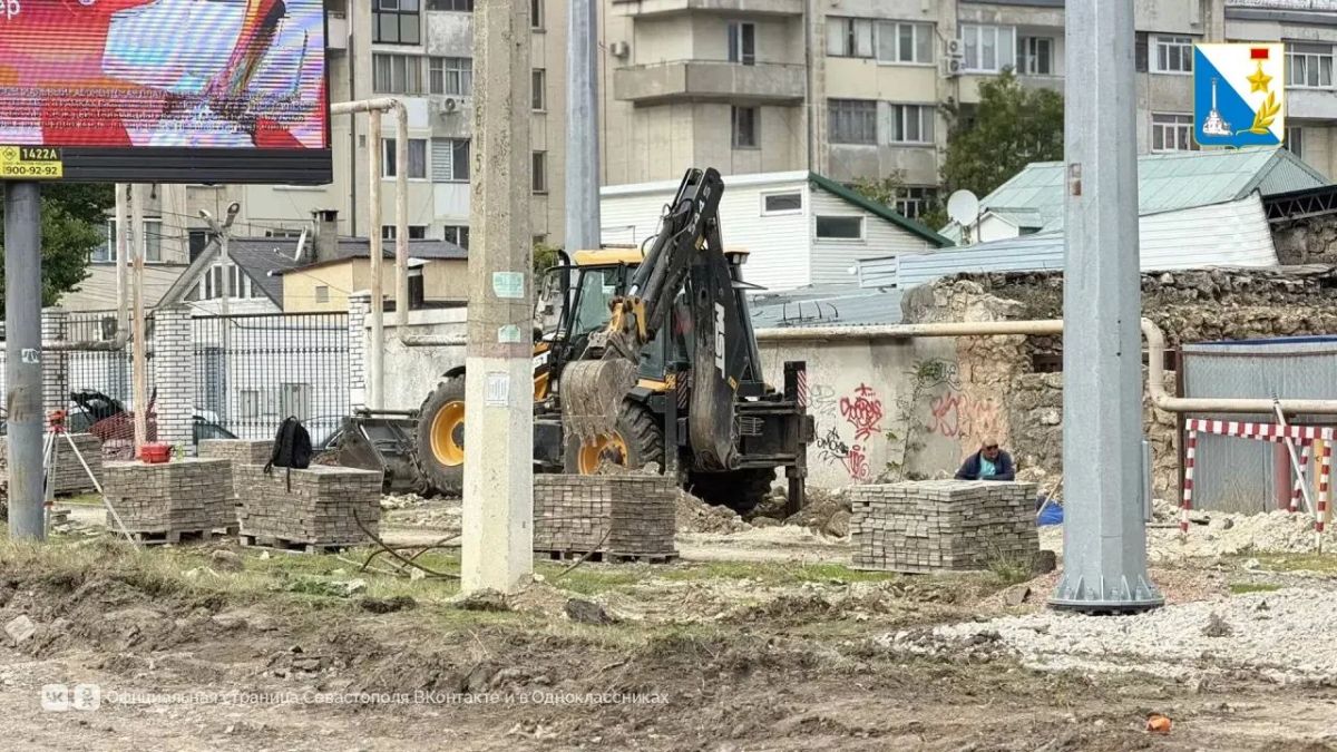 В Севастополе строят вход в тоннель между Пожарова и Генерала Петрова В Севастополе строят вход в тоннель между Пожарова и Генерала Петрова