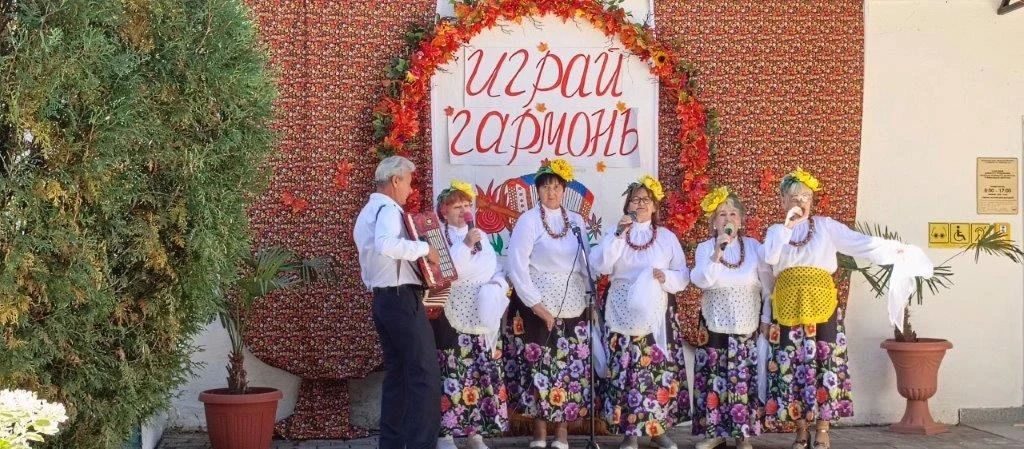 «Играй, гармонь!». . В отделении «Активное долголетие» Комплексного центра социального обслуживания граждан пожилого возраста и инвалидов города Джанкоя и Джанкойского района состоялся конкурс баянистов «Играй... «Играй, гармонь!». . В отделении «Активное долголетие» Комплексного центра социального обслуживания граждан пожилого возраста и инвалидов города Джанкоя и Джанкойского района состоялся конкурс баянистов «Играй...