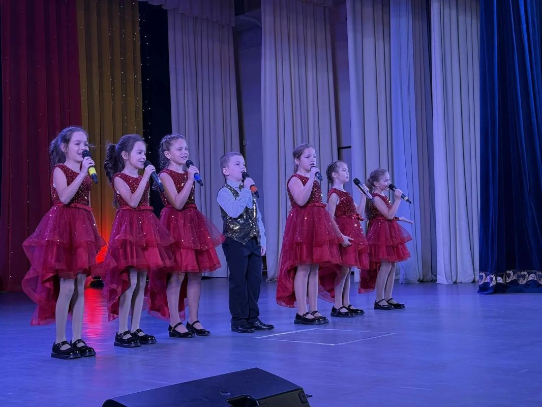 1 октября – день, когда особенно хочется сказать слова благодарности тем, чей жизненный путь наполнен трудом, опытом и заботой о других 1 октября – день, когда особенно хочется сказать слова благодарности тем, чей жизненный путь наполнен трудом, опытом и заботой о других