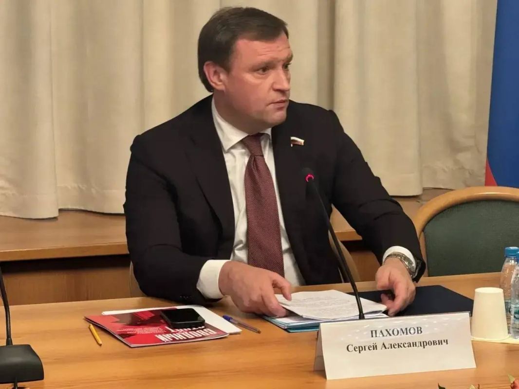 Провели первое заседание Комитета Государственной Думы по строительству и жилищно-коммунальному хозяйству в новом созыве Провели первое заседание Комитета Государственной Думы по строительству и жилищно-коммунальному хозяйству в новом созыве