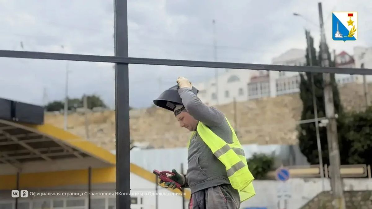 В Севастополе строят вход в тоннель между Пожарова и Генерала Петрова В Севастополе строят вход в тоннель между Пожарова и Генерала Петрова