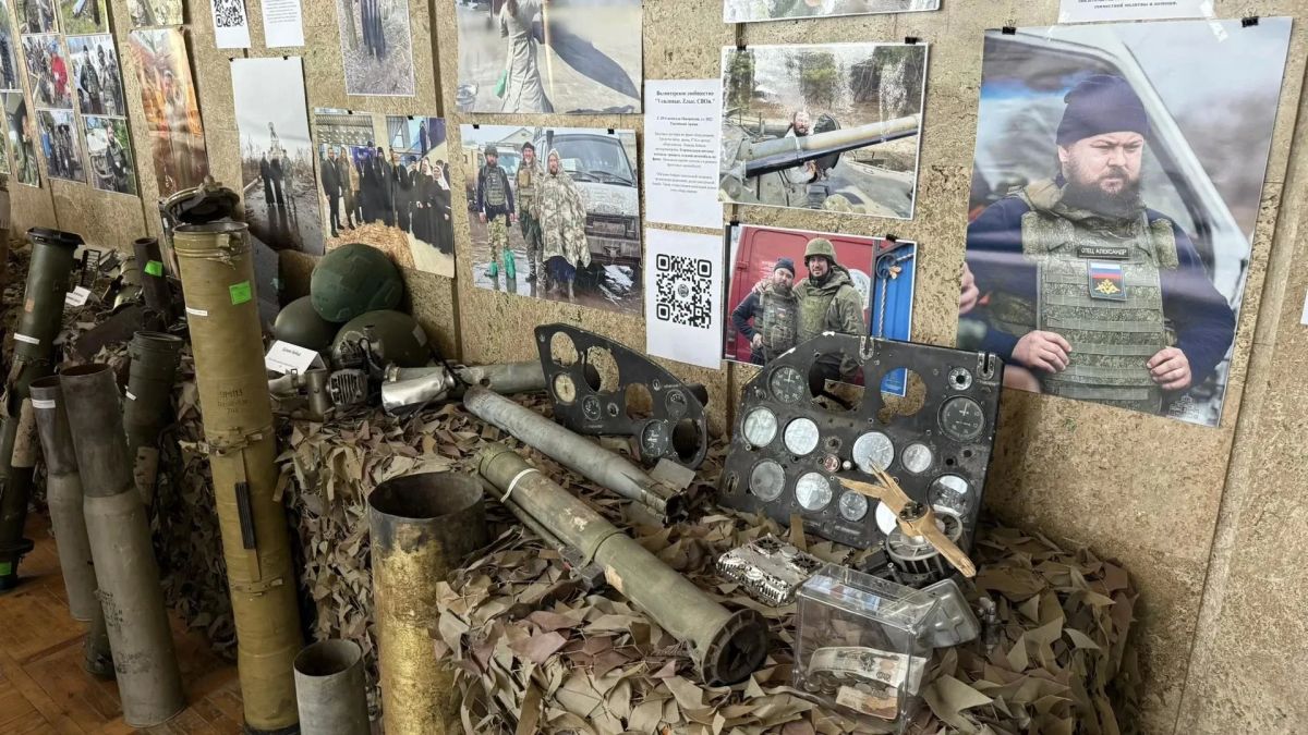 В культурном центре имени Богатикова открылась фотодокументальная экспозиция «Духовное служение на войне», созданная по благословению Феодосийской Епархии В культурном центре имени Богатикова открылась фотодокументальная экспозиция «Духовное служение на войне», созданная по благословению Феодосийской Епархии