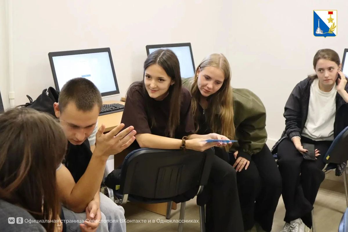 Студенты колледжей Севастополя поучаствовали в «Дне выпускника» Студенты колледжей Севастополя поучаствовали в «Дне выпускника»
