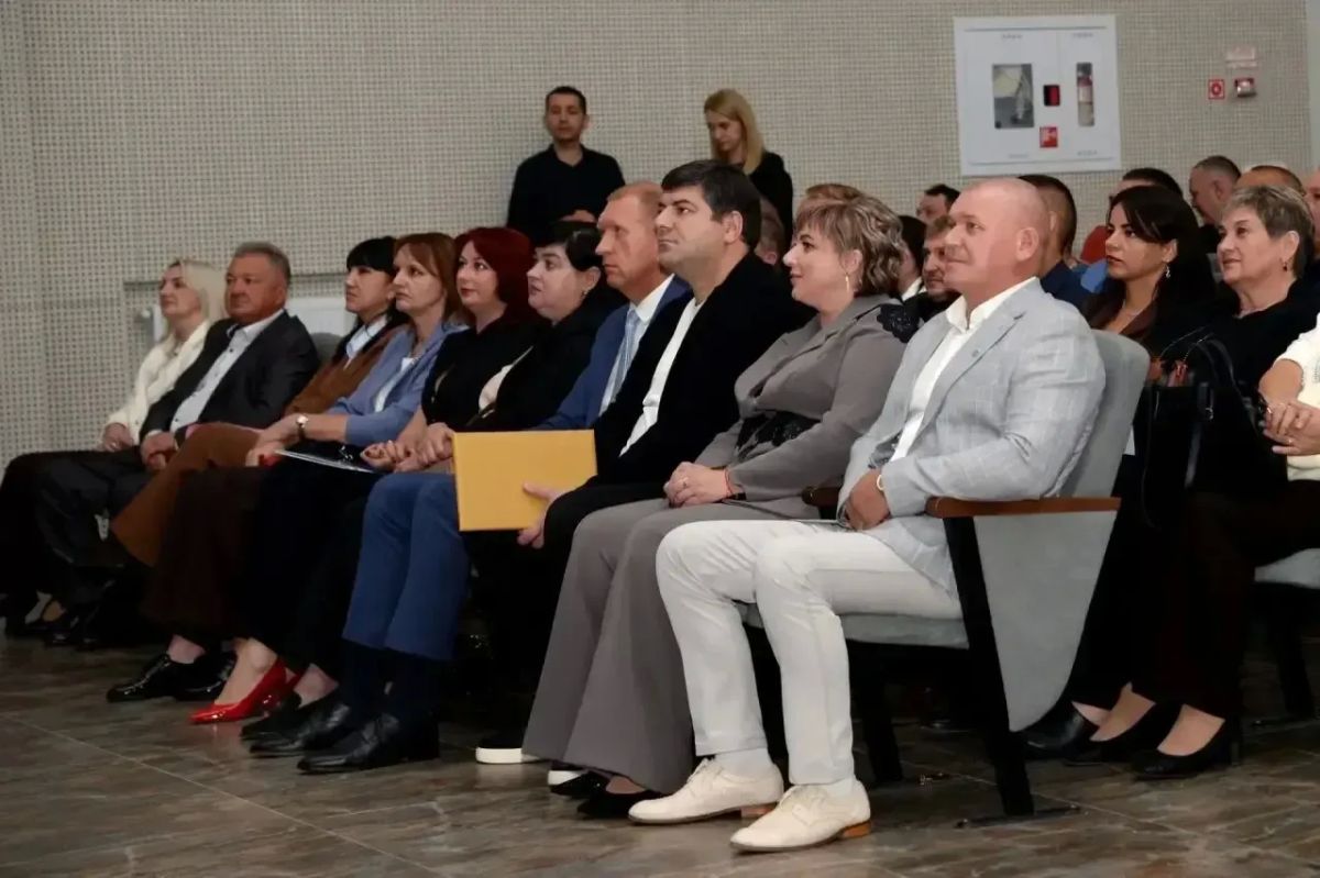 3 октября в Майском Доме культуры состоялось мероприятие, посвящённое 105-летию Джанкойского района 3 октября в Майском Доме культуры состоялось мероприятие, посвящённое 105-летию Джанкойского района