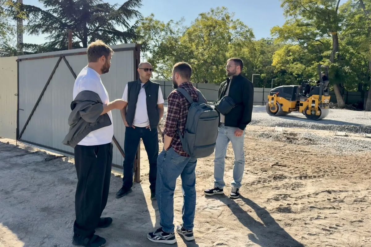Виталий Оганесян: Благоустройство и ремонт общественных территорий должны выполняться семь дней в неделю, поэтому сегодня вместе с представителями авторского надзора проверили благоустройство Детского Мойнакского парка
