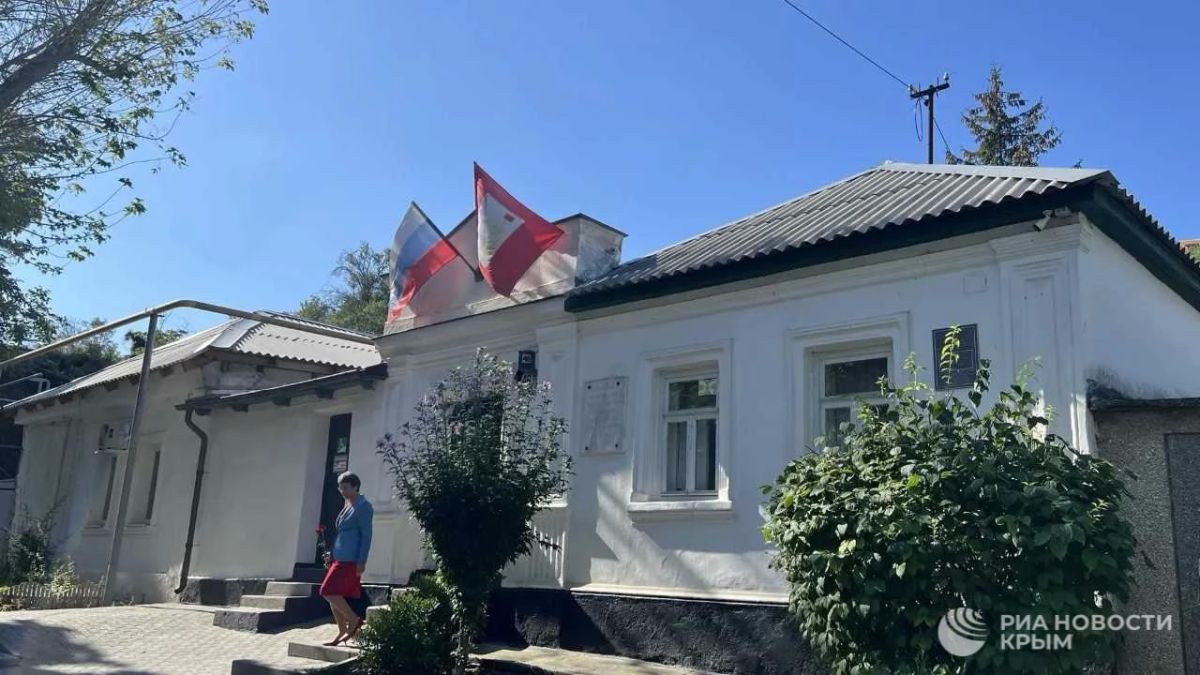 Дом-музей Севастопольского подполья отмечает 59 лет со дня открытия Дом-музей Севастопольского подполья отмечает 59 лет со дня открытия