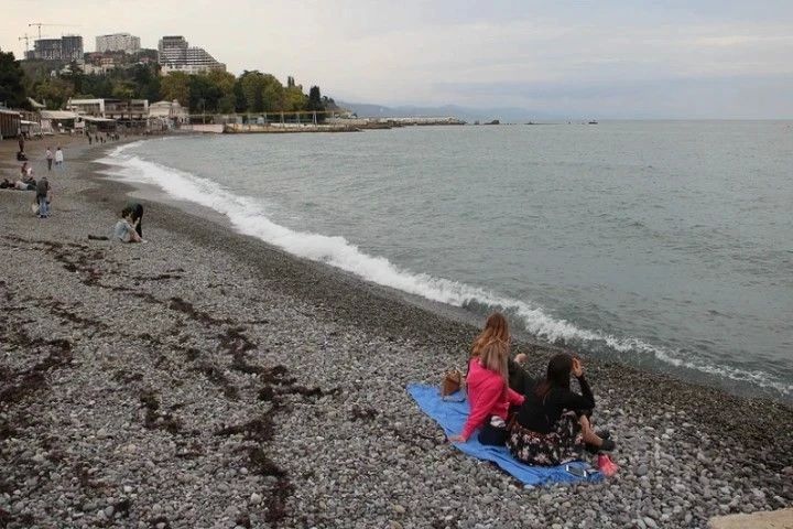 Крымский врач объяснил, почему купание в осеннем море может быть опасно