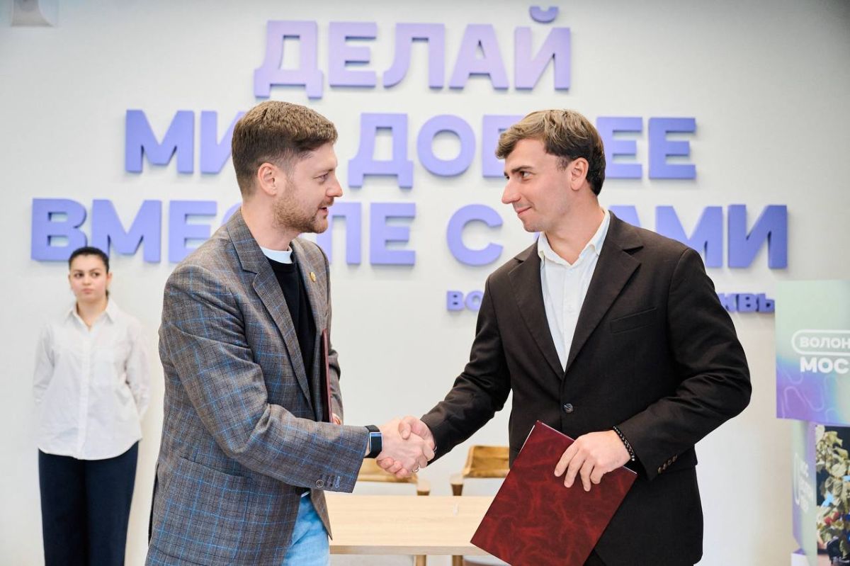 В рамках проекта «Родная гавань» встретились в «Добром месте. Нева» со студентами-крымчанами
