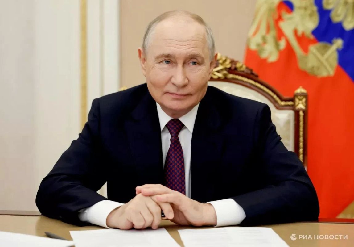 "Низкий поклон всем учителям России мудрость, талант, терпение, за верность профессии и любовь к детям"