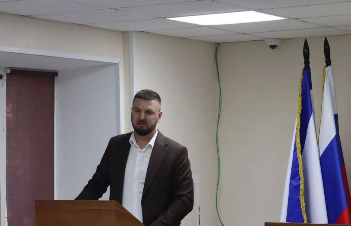 Выполнение поручений Главы республики Крым и вопросы жизнеобеспечения населенных пунктов Сакского района - эти и другие вопросы обсудили сегодня с главами администраций сельских поселений Сакского района Выполнение поручений Главы республики Крым и вопросы жизнеобеспечения населенных пунктов Сакского района - эти и другие вопросы обсудили сегодня с главами администраций сельских поселений Сакского района