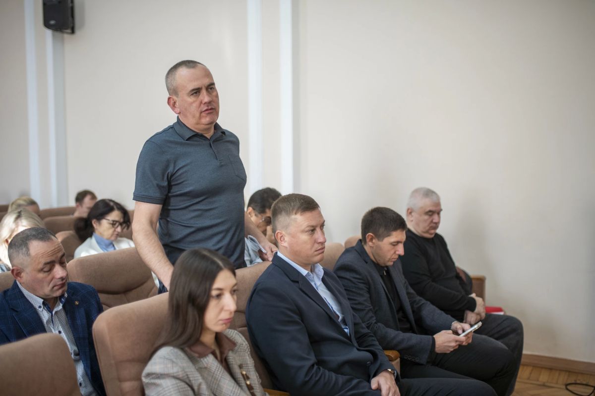 В Симферополе состоялось оперативно-хозяйственное совещание, в ходе которого руководители структурных подразделений отчитались о проделанной работе В Симферополе состоялось оперативно-хозяйственное совещание, в ходе которого руководители структурных подразделений отчитались о проделанной работе