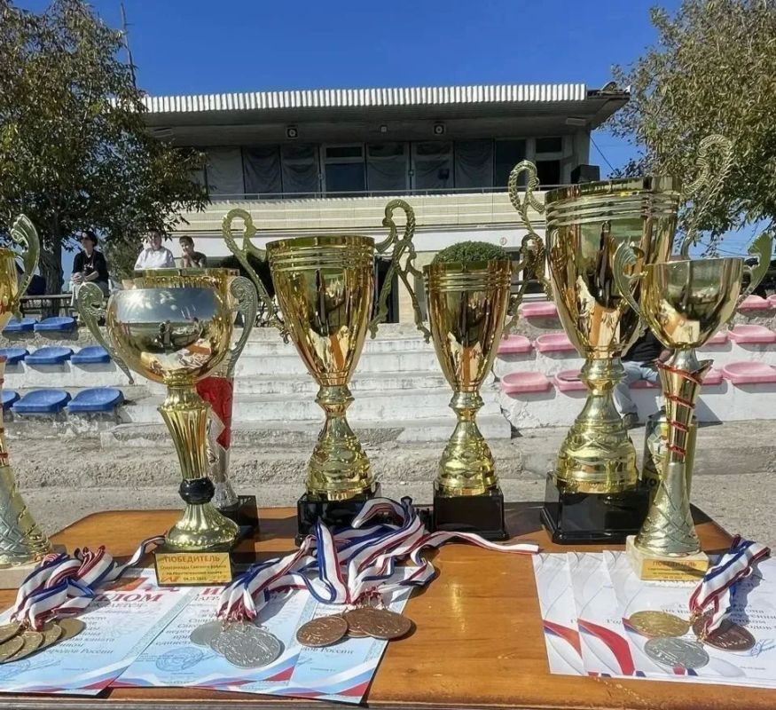 Орехово — абсолютный чемпион! В Сакском районе завершился финал спартакиады Орехово — абсолютный чемпион! В Сакском районе завершился финал спартакиады