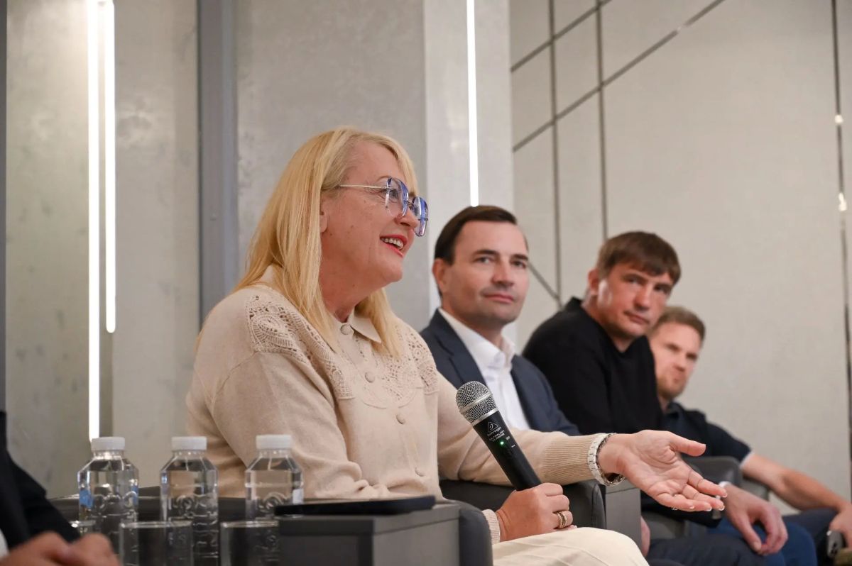 В Симферополе Ирина Кивико встретилась с ветеранами СВО в рамках встречи «Путь к мирной жизни» В Симферополе Ирина Кивико встретилась с ветеранами СВО в рамках встречи «Путь к мирной жизни»