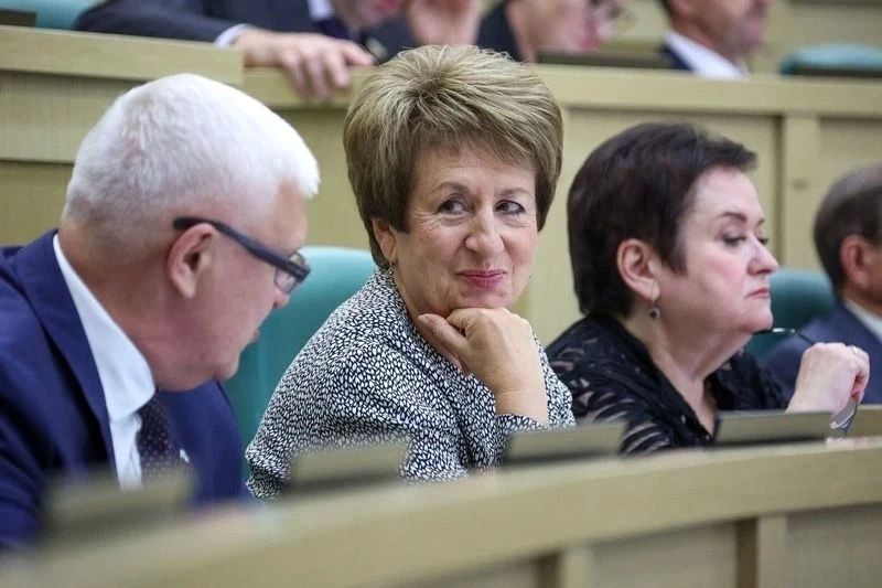 Екатерина Алтабаева: Сегодня приняла участие в парламентских слушаниях о трехлетнем бюджете в Совете Федерации Екатерина Алтабаева: Сегодня приняла участие в парламентских слушаниях о трехлетнем бюджете в Совете Федерации