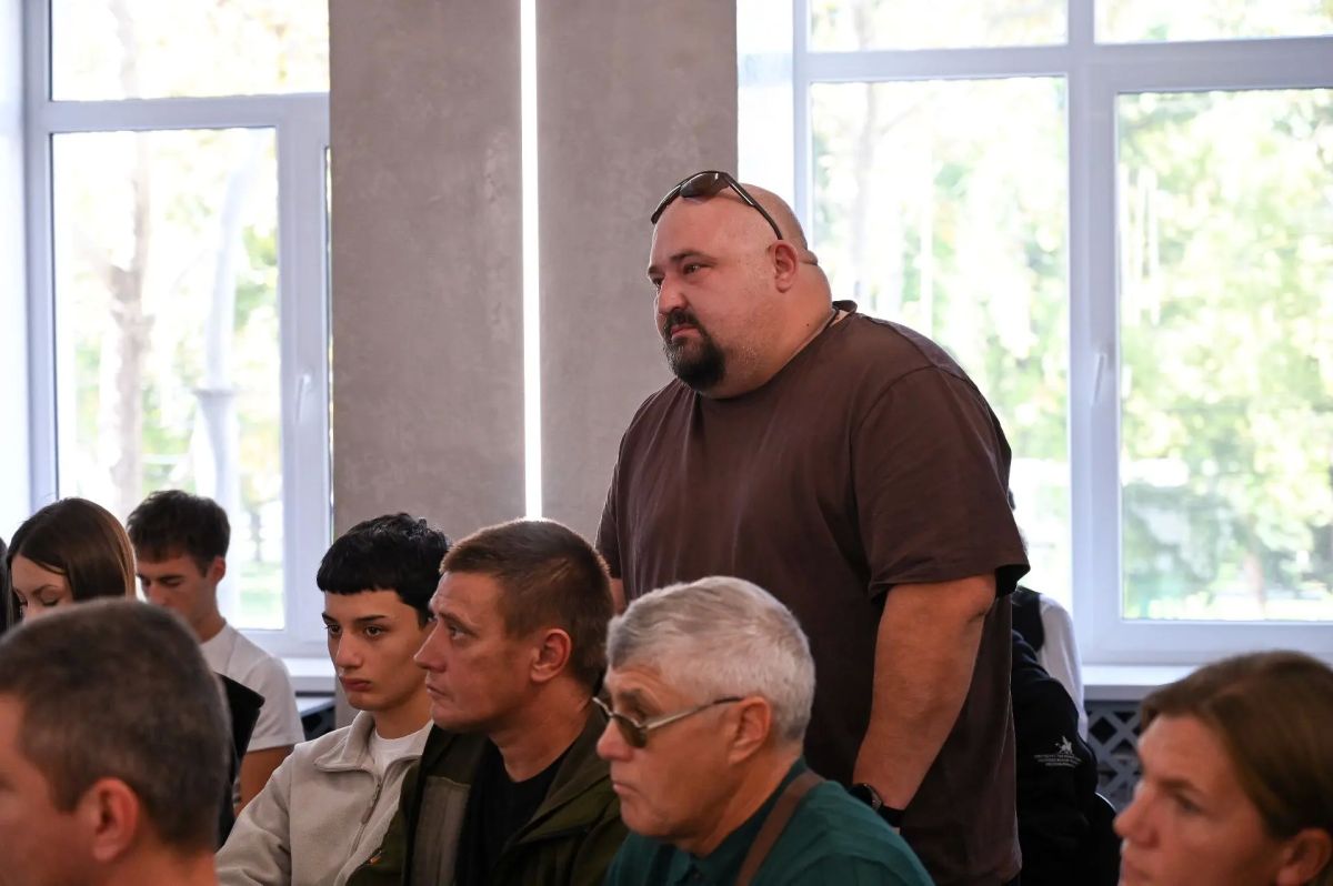В Симферополе Ирина Кивико встретилась с ветеранами СВО в рамках встречи «Путь к мирной жизни» В Симферополе Ирина Кивико встретилась с ветеранами СВО в рамках встречи «Путь к мирной жизни»