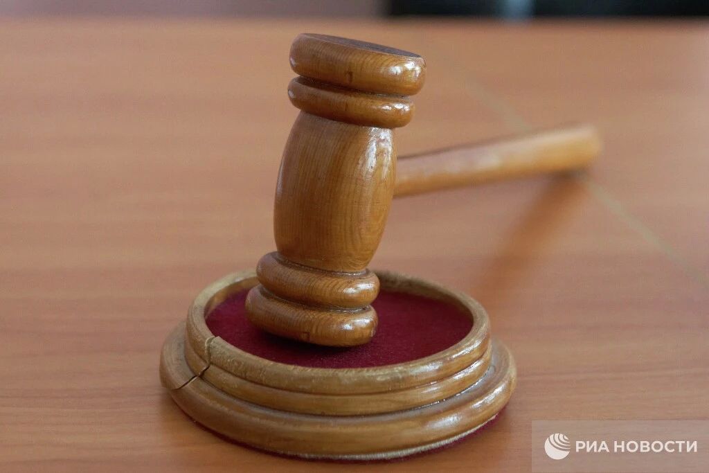 Севастополец чуть не задушил 14-летнего сына — суд вынес ему приговор