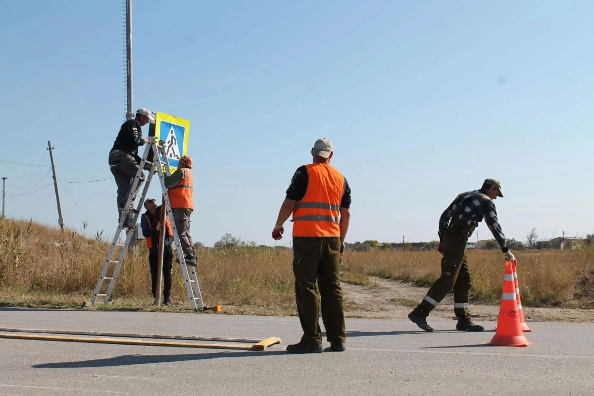 В районе Нижней Жуковки нанесли дорожную разметку В районе Нижней Жуковки нанесли дорожную разметку