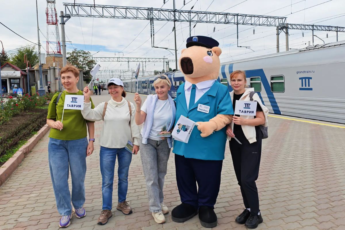 В Минеральных водах сегодня, 6 октября, встретили поезд №170/169 «Таврия» нового маршрута Москва – Минеральные Воды. В Минеральных водах сегодня, 6 октября, встретили поезд №170/169 «Таврия» нового маршрута Москва – Минеральные Воды.