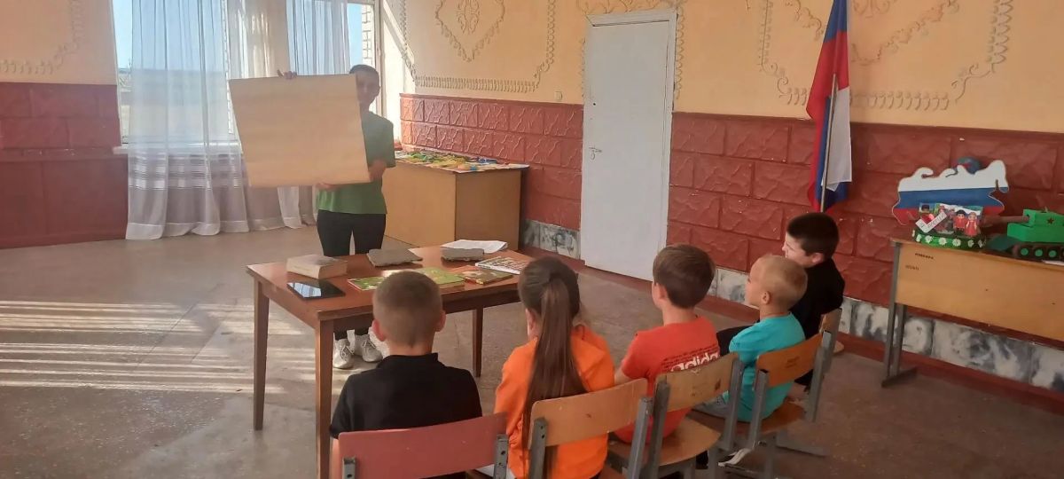 Константин Шимановский: В Плавском прошёл познавательный час «От свитка до планшета» Константин Шимановский: В Плавском прошёл познавательный час «От свитка до планшета»