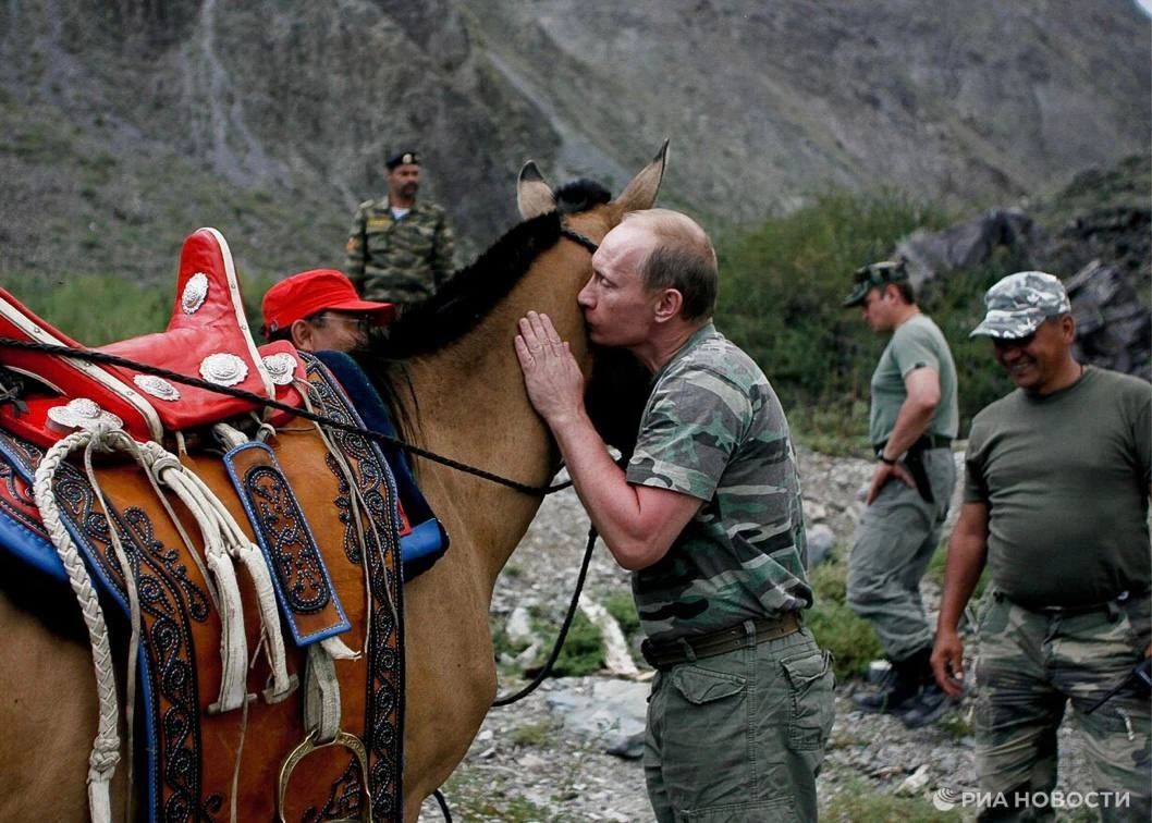 Сегодня день рождения Владимира Путина: российскому лидеру 74 года Сегодня день рождения Владимира Путина: российскому лидеру 74 года