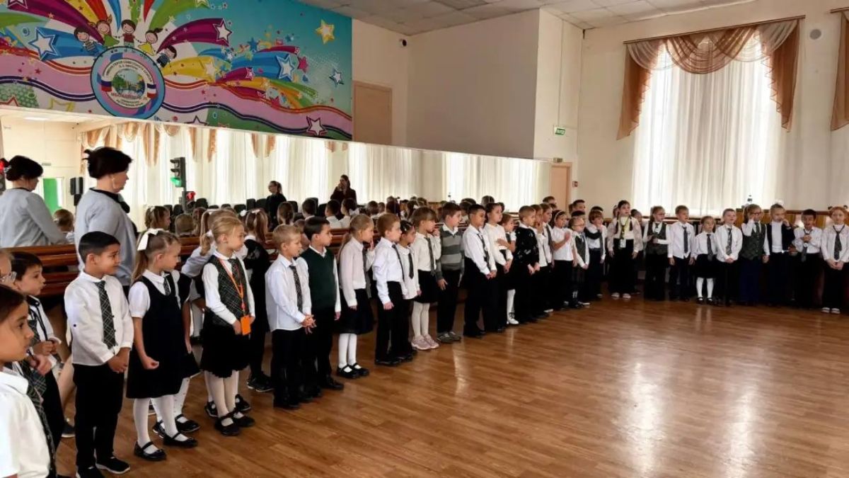 В Симферополе первоклассники изучают правила дорожного движения в игровой форме! В Симферополе первоклассники изучают правила дорожного движения в игровой форме!