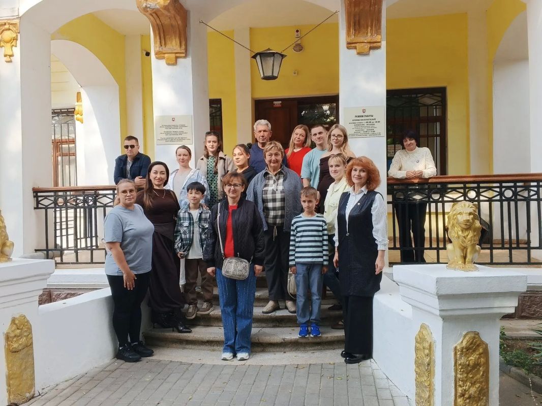 Погружение в историю и заботу: экскурсия в Сакском музее накануне Дня беременных Погружение в историю и заботу: экскурсия в Сакском музее накануне Дня беременных