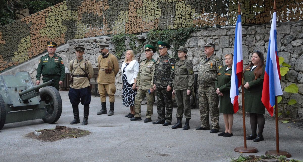Ялта проводила осенних призывников Ялта проводила осенних призывников